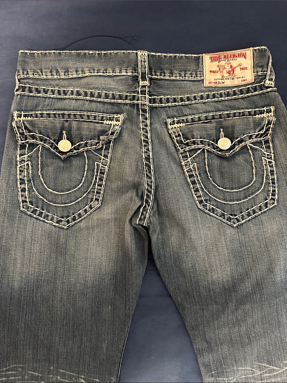 True Religion Men’s Straight Jeans in Washed Blue - Picture 5 of 5